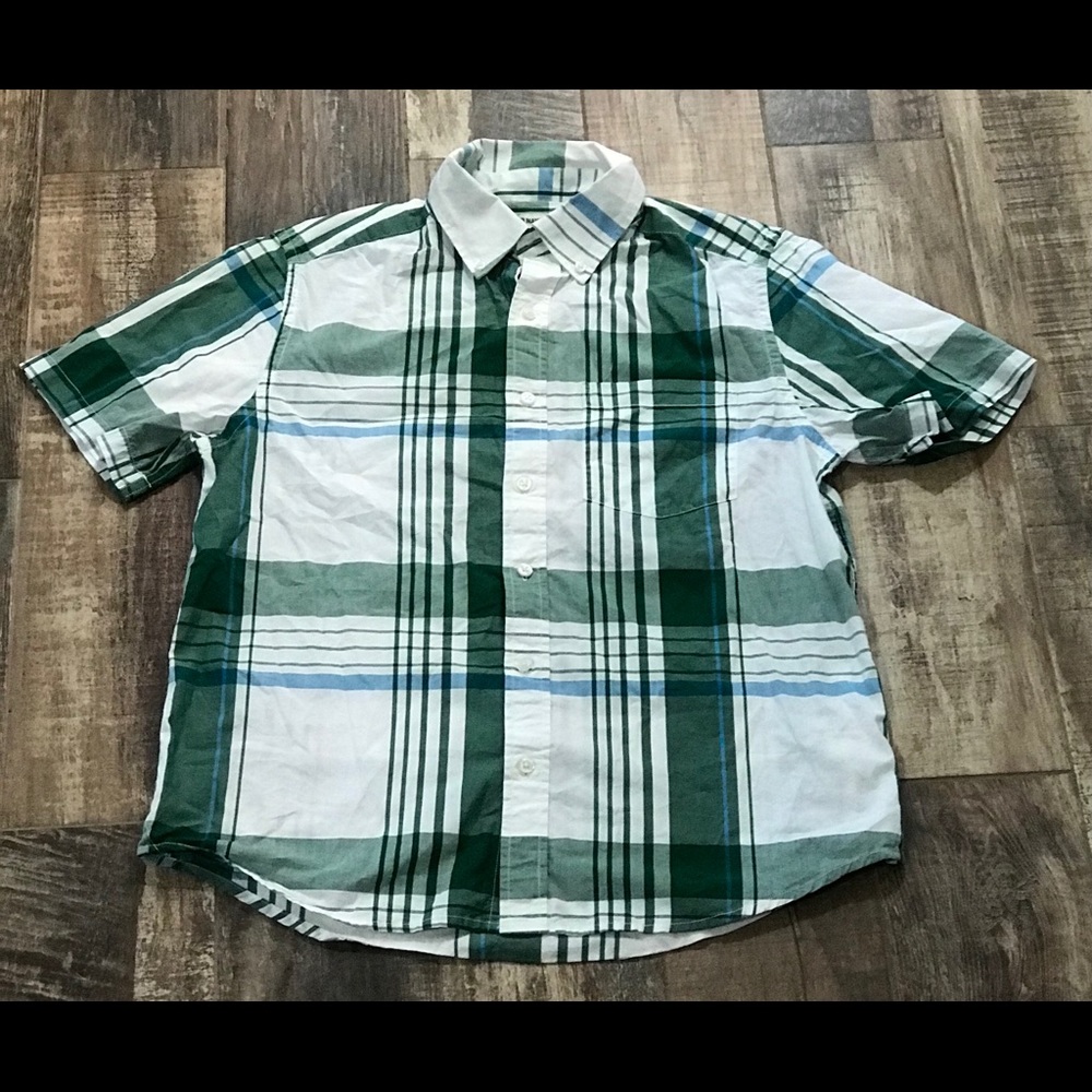 Men’s short sleeved button down shirt